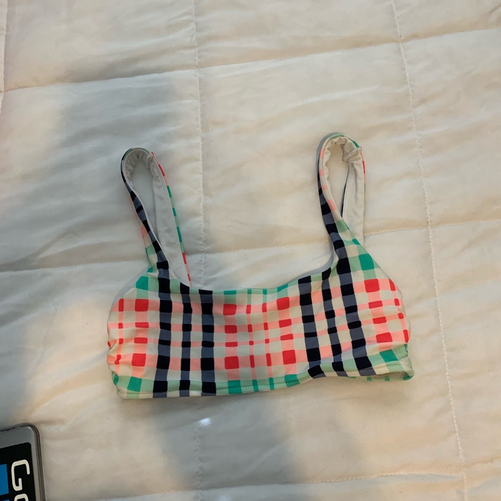 airie swim suit top
